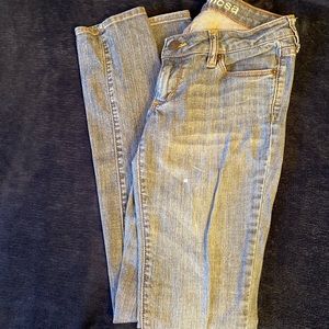 Buckle jeans